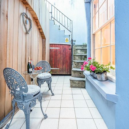 Ocean Waves Villa Tenby Dış mekan fotoğraf